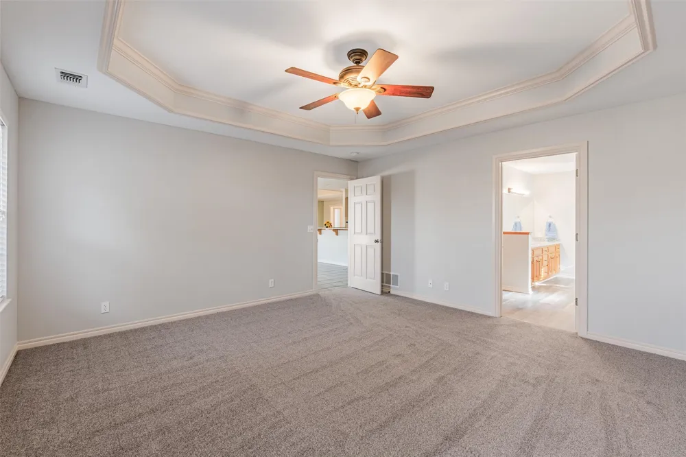 5633 Parkhill Court Bartlesville, OK 74006