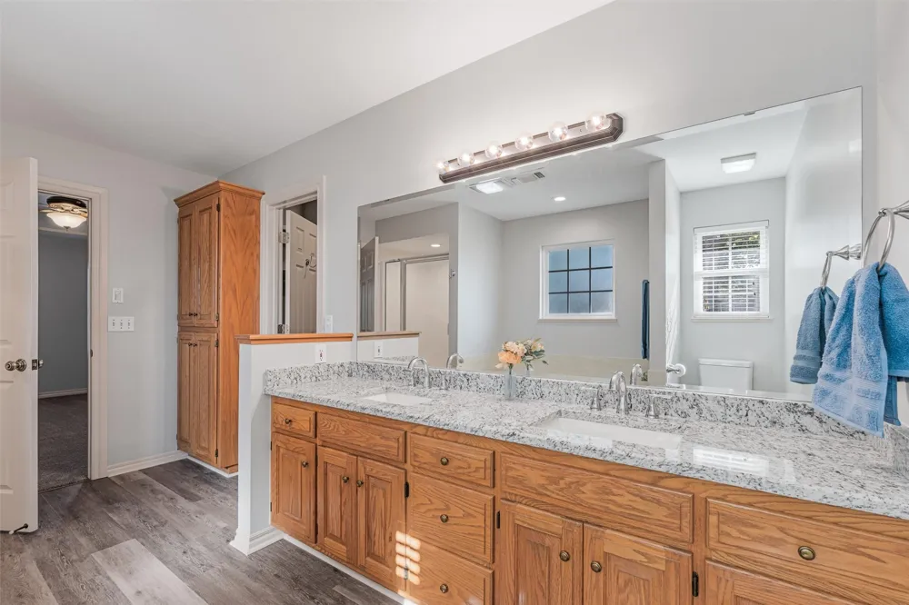 5633 Parkhill Court Bartlesville, OK 74006