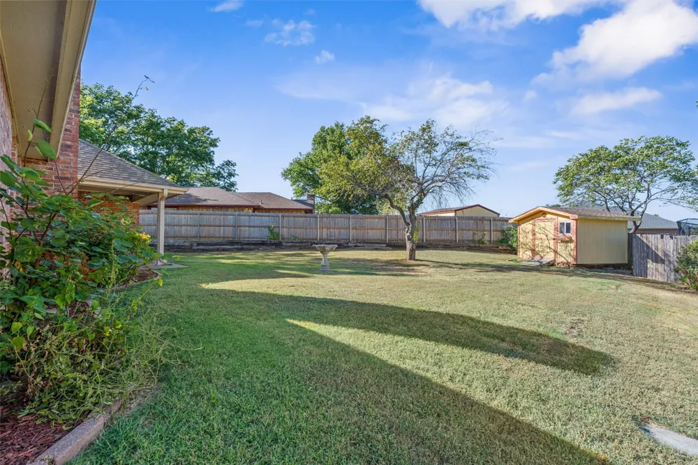 5633 Parkhill Court Bartlesville, OK 74006