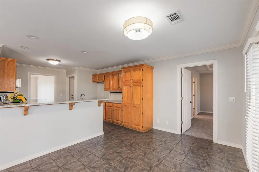 5633 Parkhill Court Bartlesville, OK 74006