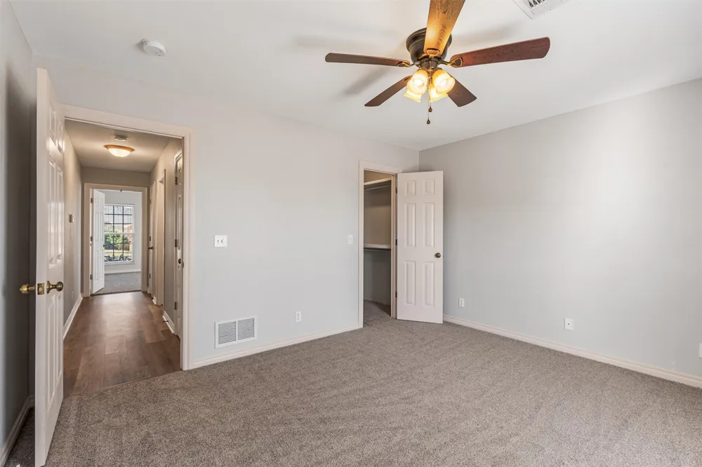 5633 Parkhill Court Bartlesville, OK 74006