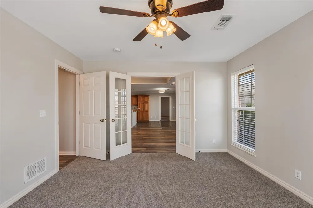 5633 Parkhill Court Bartlesville, OK 74006