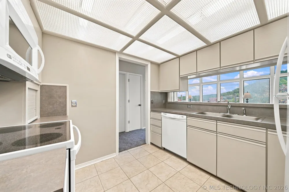 130 Private Road 067 Eucha, OK 74342