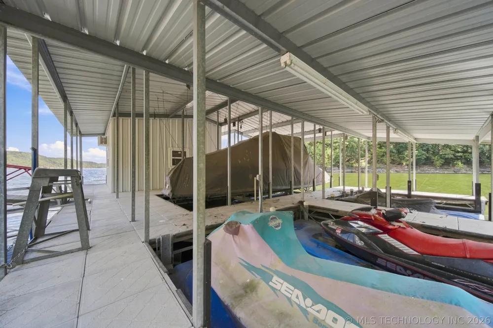 130 Private Road 067 Eucha, OK 74342