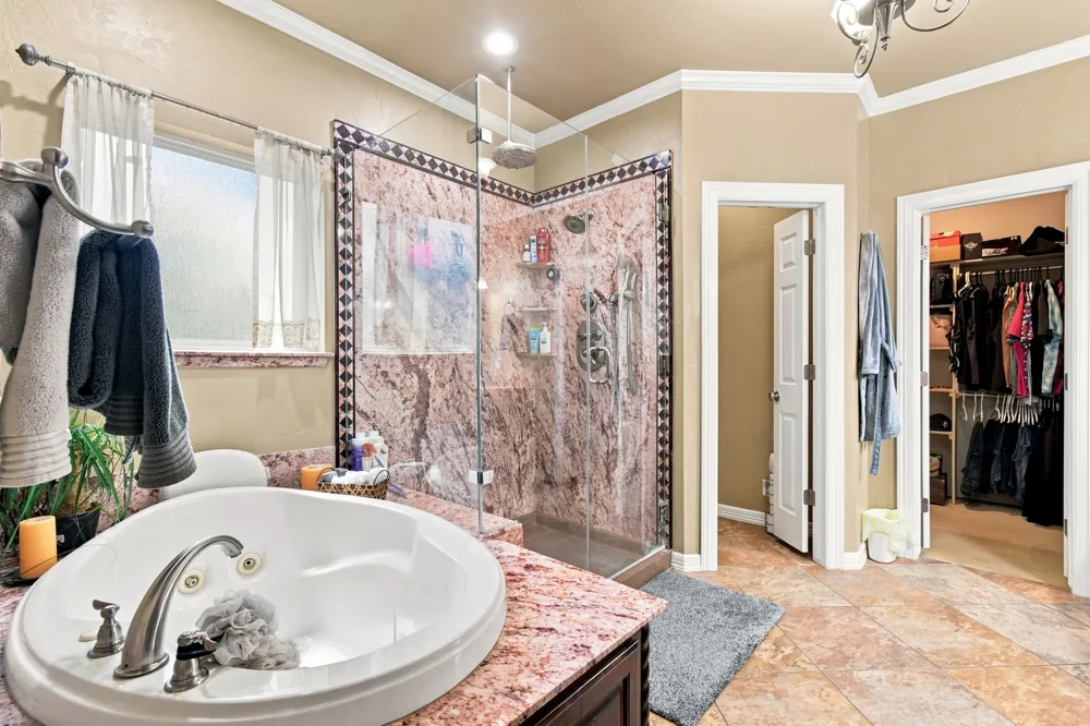 8909 104TH EastAvenue W Owasso, OK 74055