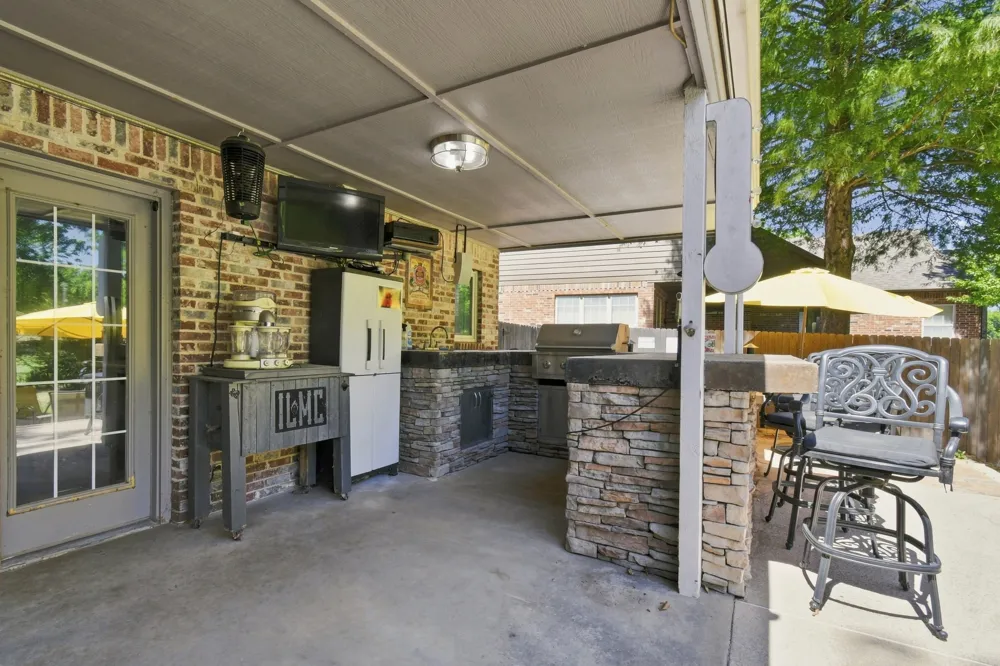 8909 104TH EastAvenue W Owasso, OK 74055