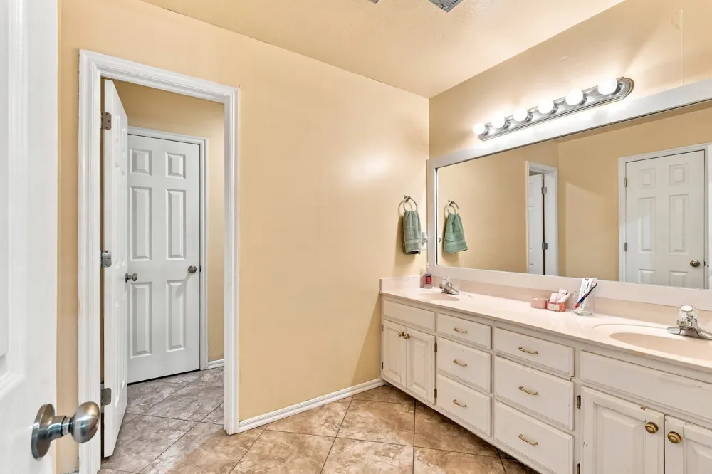 8909 104TH EastAvenue W Owasso, OK 74055