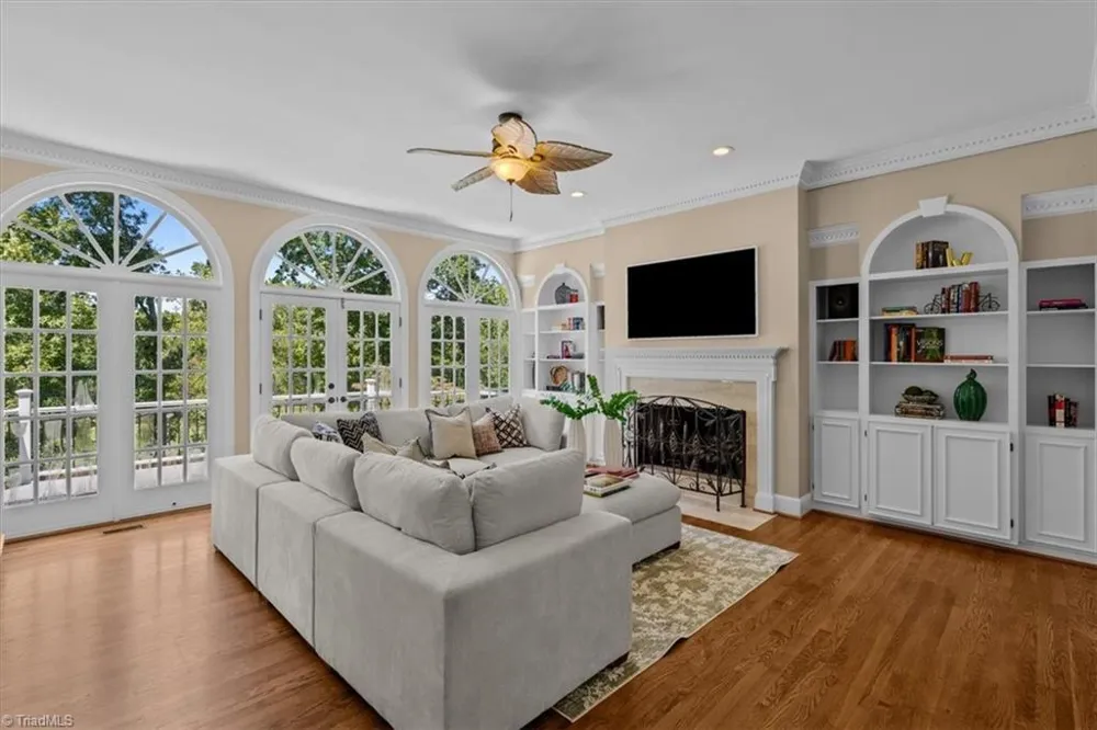 403 Cascade Drive High Point, NC 27265