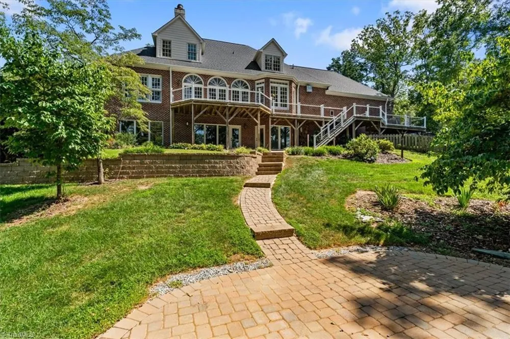 403 Cascade Drive High Point, NC 27265