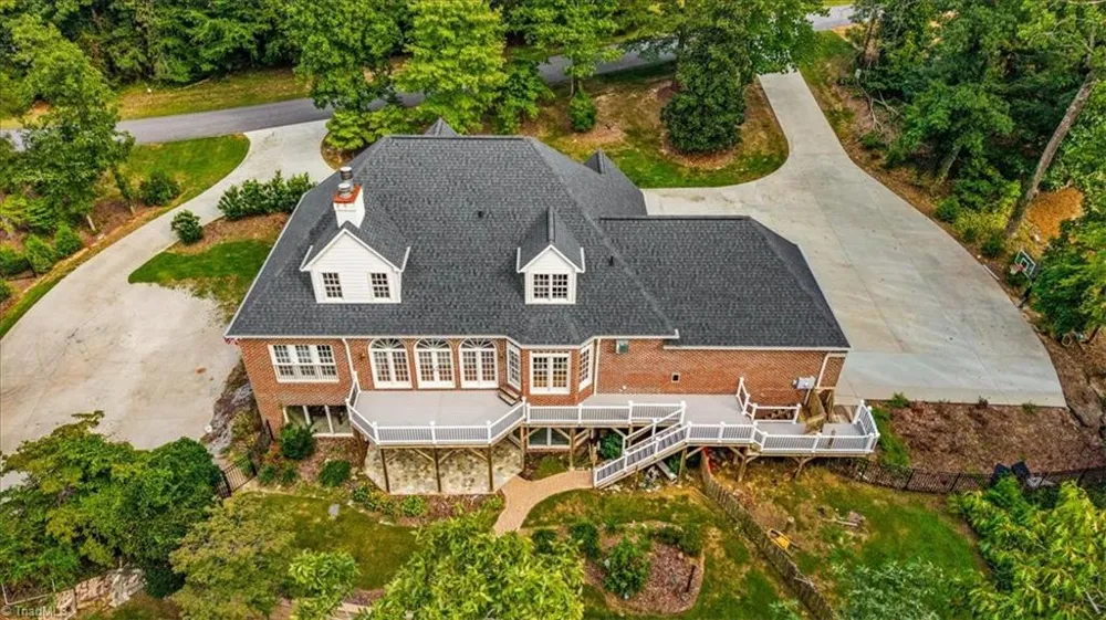 403 Cascade Drive High Point, NC 27265