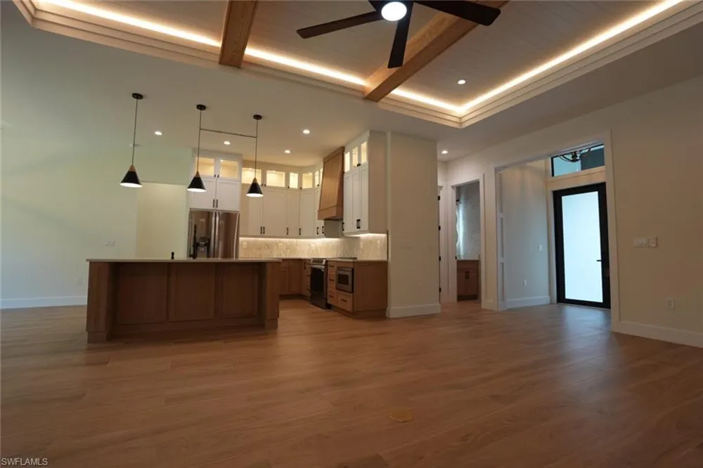 4009 8th ave ne Naples, FL 34120