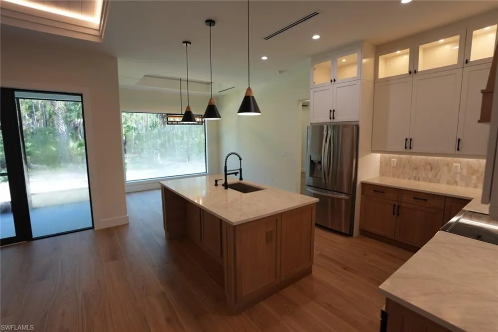 4009 8th ave ne Naples, FL 34120