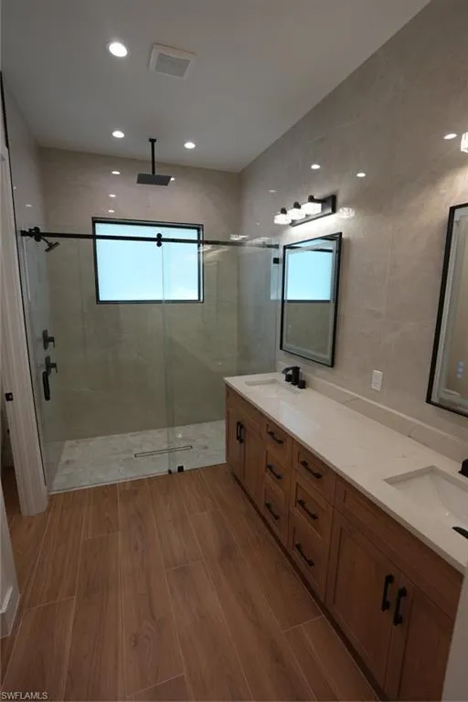 4009 8th ave ne Naples, FL 34120