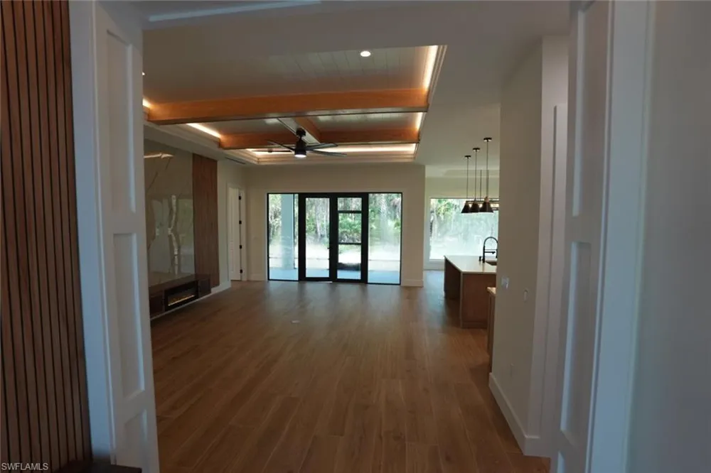 4009 8th ave ne Naples, FL 34120