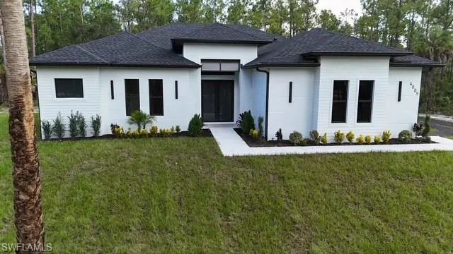 4009 8th ave ne Naples, FL 34120