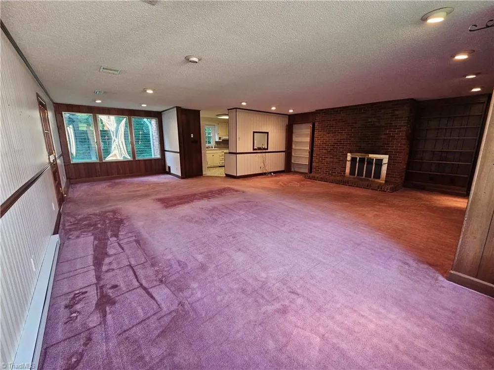 143- James Street Elkin, NC 28621