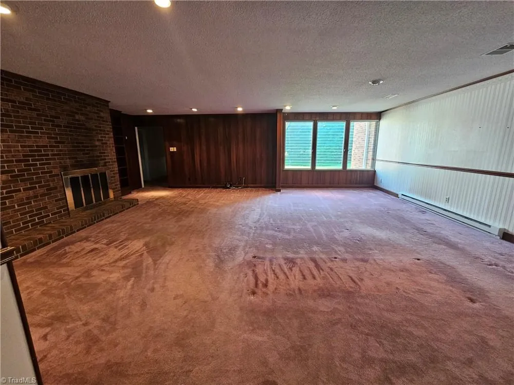 143- James Street Elkin, NC 28621