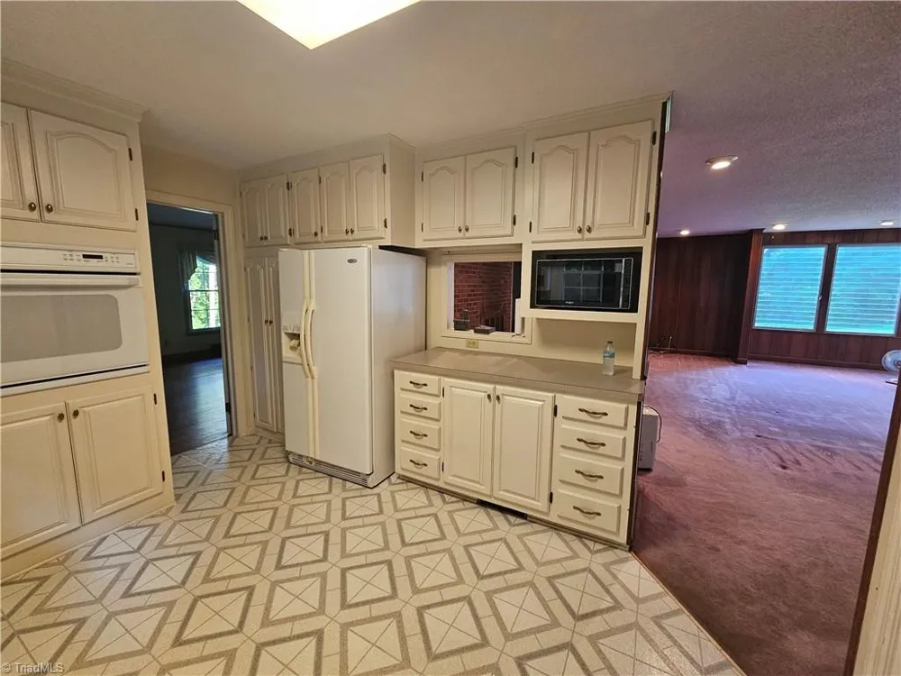 143- James Street Elkin, NC 28621