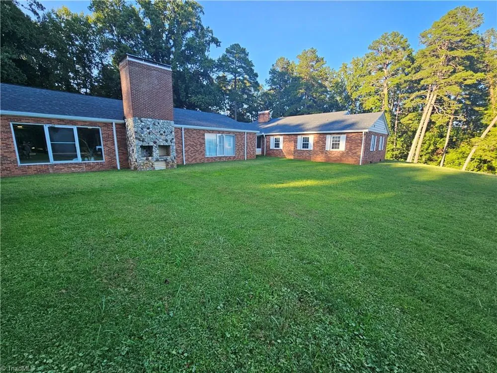 143- James Street Elkin, NC 28621