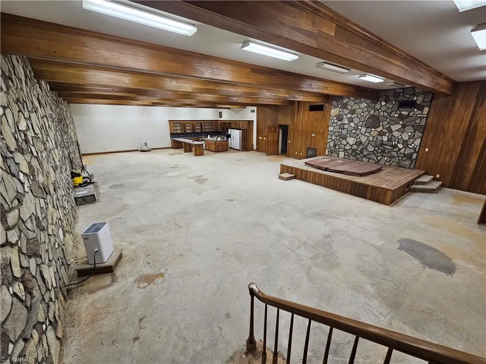 143- James Street Elkin, NC 28621