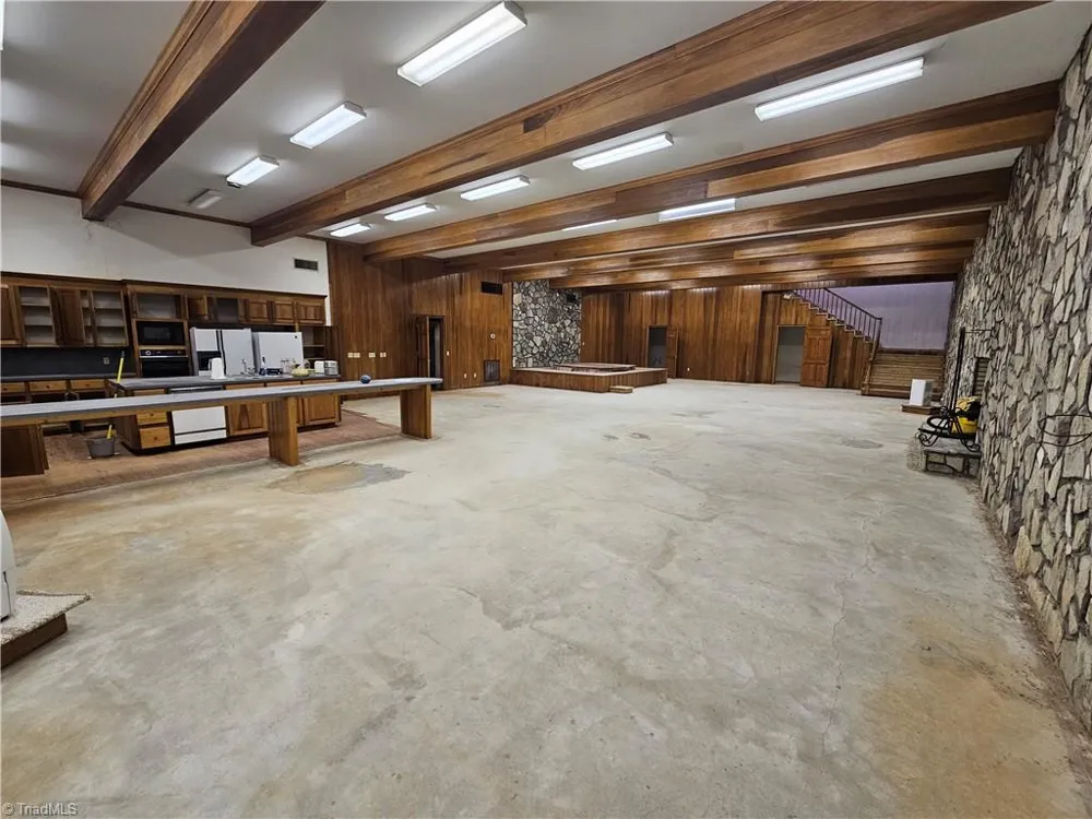 143- James Street Elkin, NC 28621
