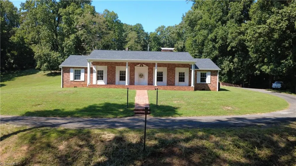 143- James Street Elkin, NC 28621