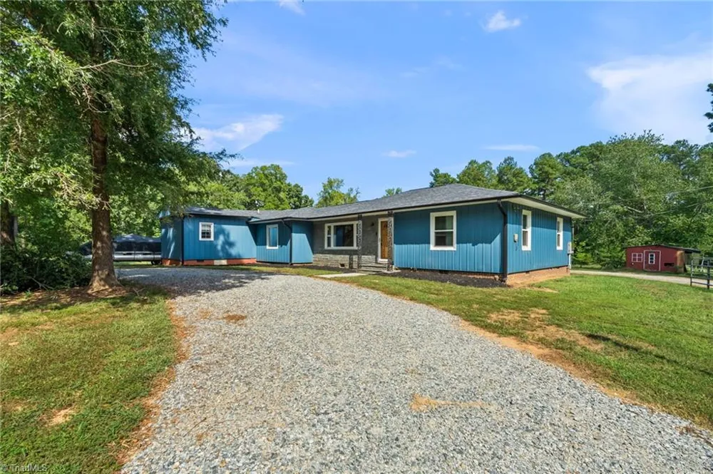 105 Old Nc Highway 109 Lexington, NC 27292