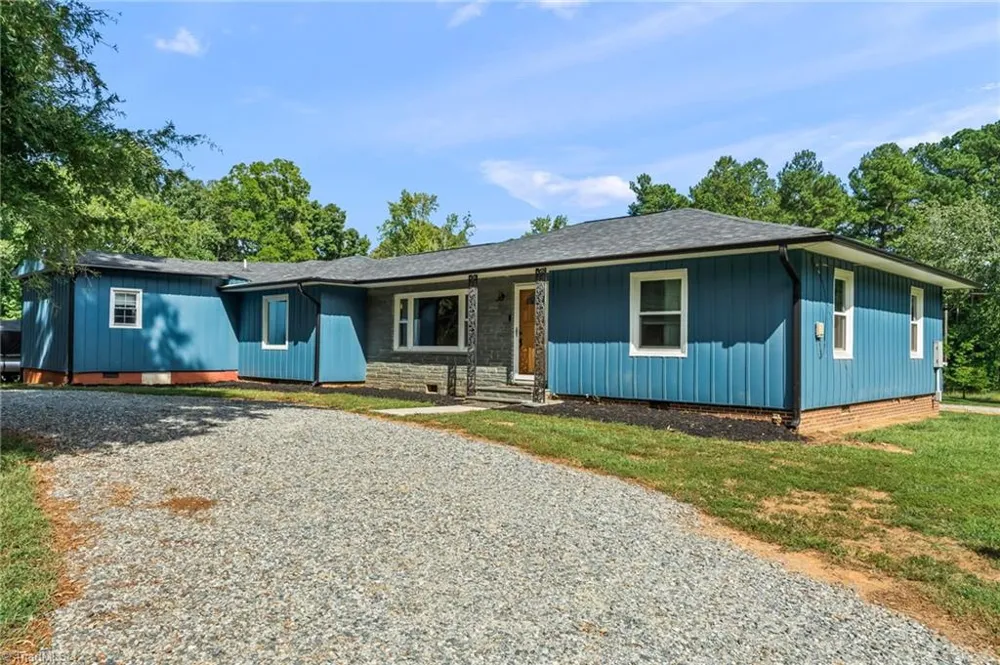 105 Old Nc Highway 109 Lexington, NC 27292