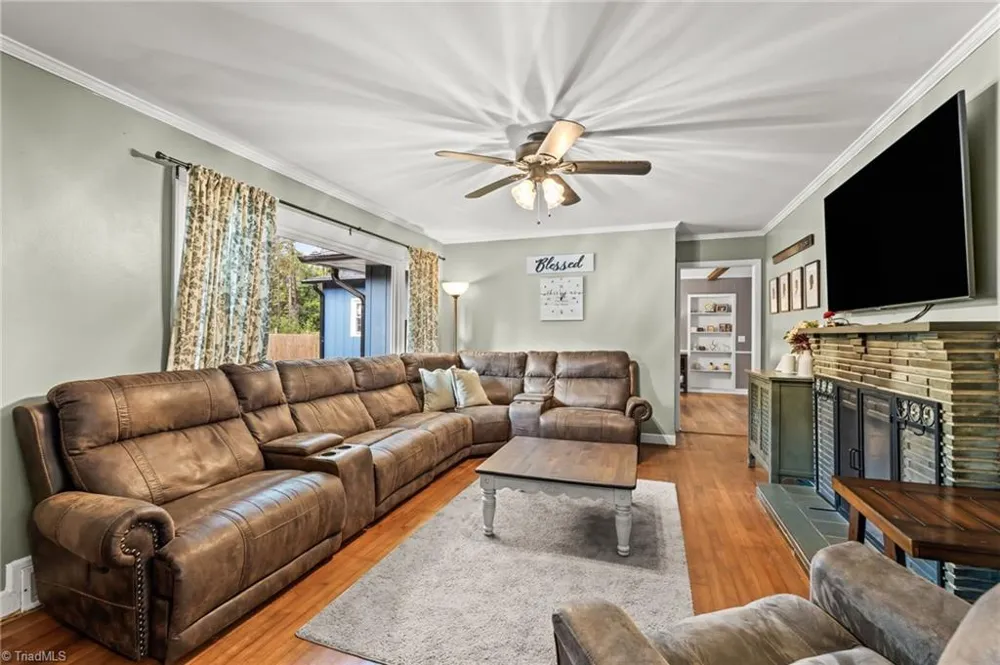 105 Old Nc Highway 109 Lexington, NC 27292