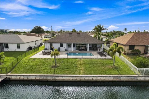 2229 SW 17th Place