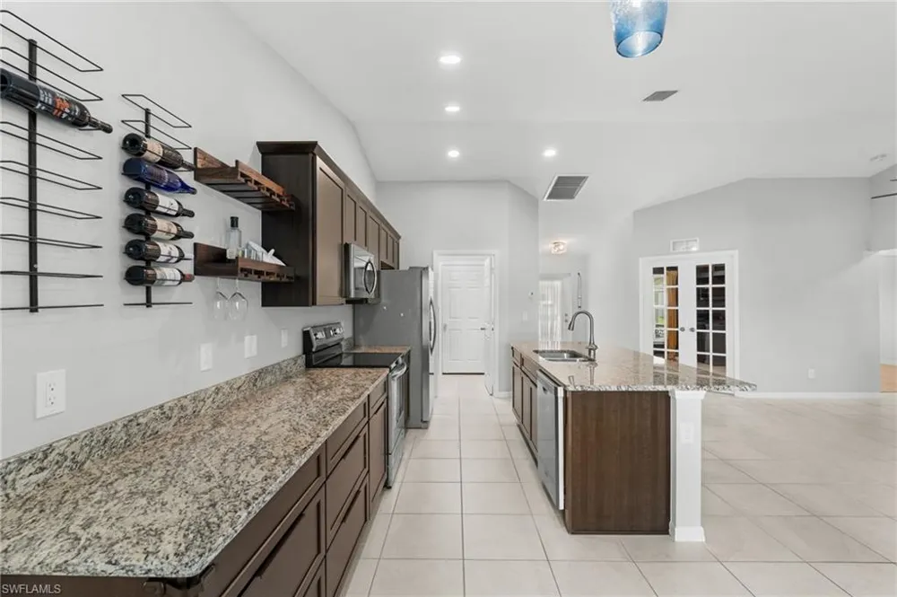 475 NE 3rd Place Cape Coral, FL 33909