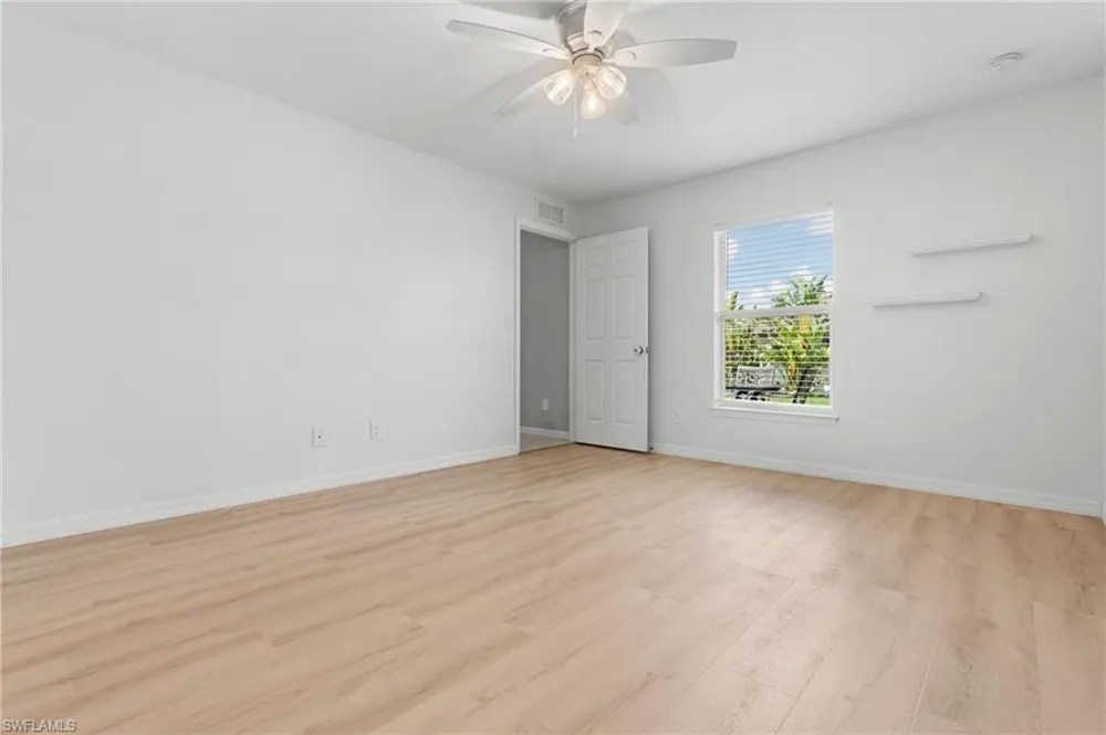 475 NE 3rd Place Cape Coral, FL 33909