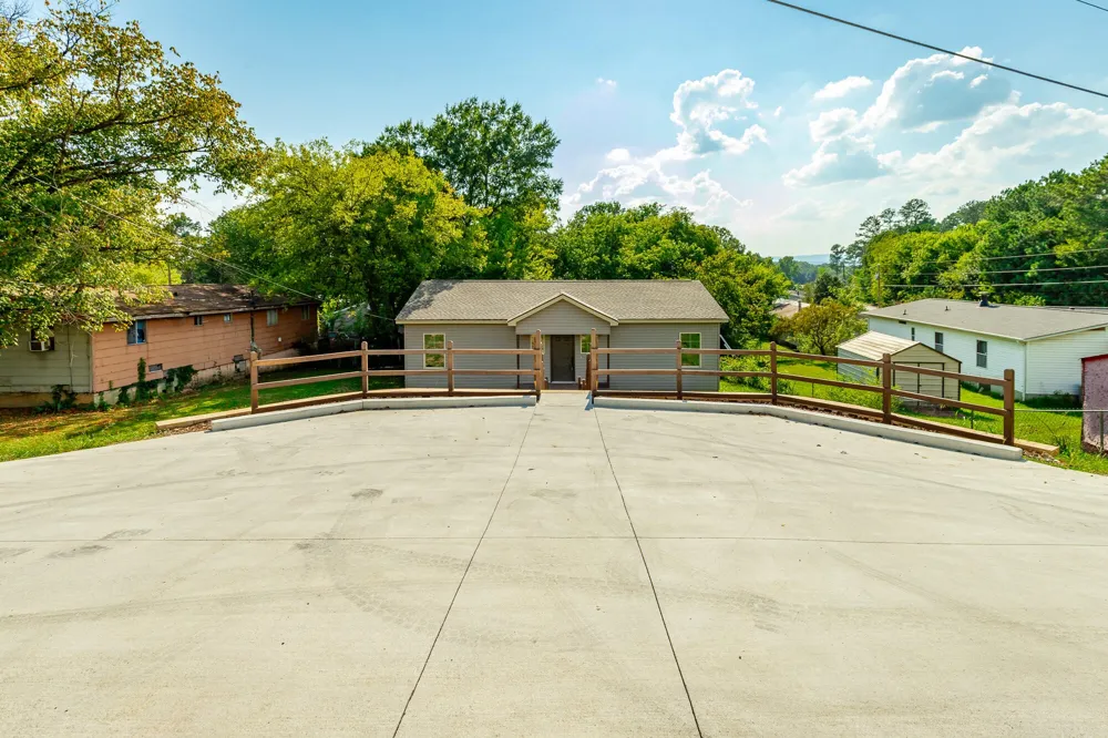 319 Scruggs Road Ringgold, GA 30736