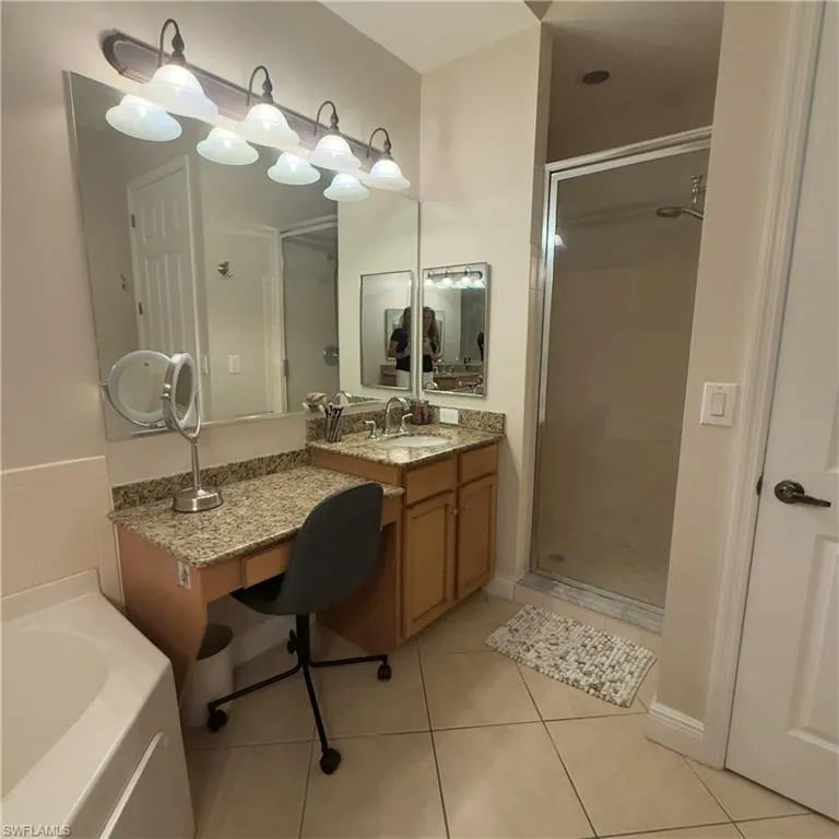 182 Shadroe Cove Circle #802 Cape Coral, FL 33991