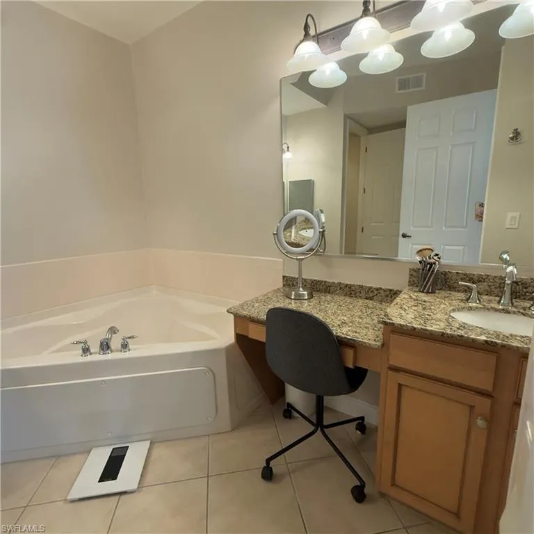 182 Shadroe Cove Circle #802 Cape Coral, FL 33991