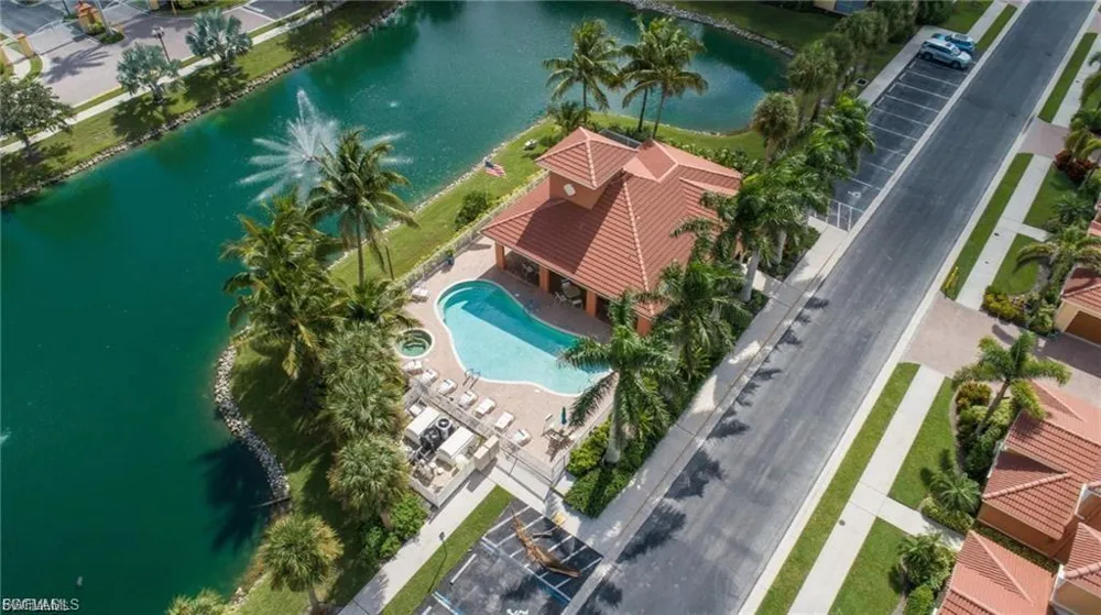 182 Shadroe Cove Circle #802 Cape Coral, FL 33991