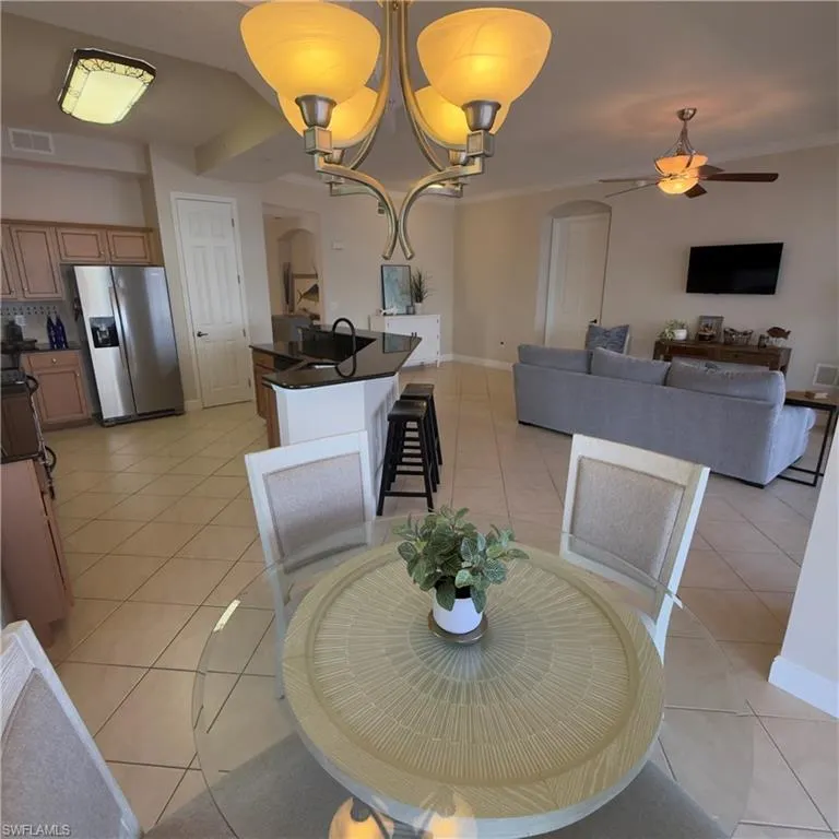 182 Shadroe Cove Circle #802 Cape Coral, FL 33991