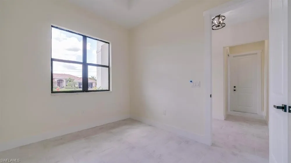 3614 SW 3 STREET Cape Coral, FL 33991