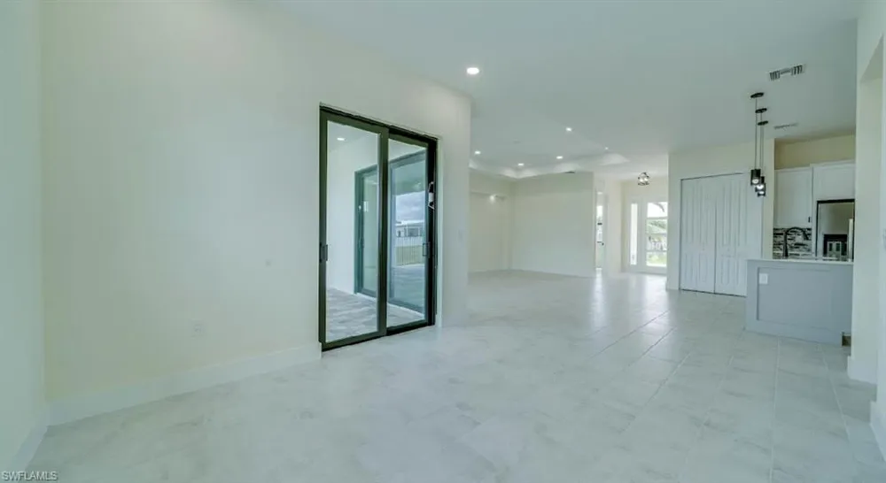 3614 SW 3 STREET Cape Coral, FL 33991