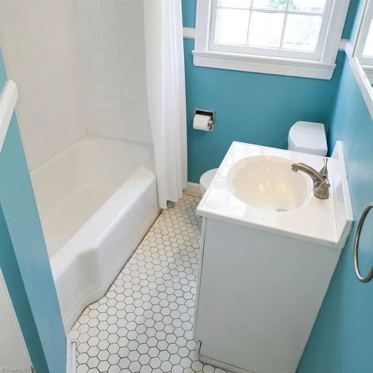 2345 Cherokee Lane #1 Winston-Salem, NC 27103