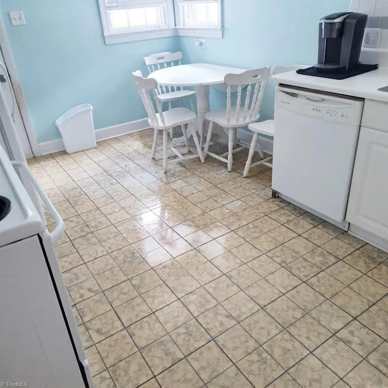 2345 Cherokee Lane #1 Winston-Salem, NC 27103