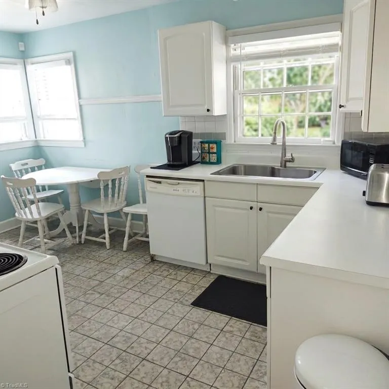 2345 Cherokee Lane #1 Winston-Salem, NC 27103