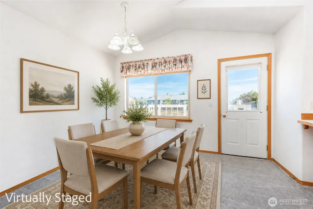 100 Bay View St Sequim, WA 98382