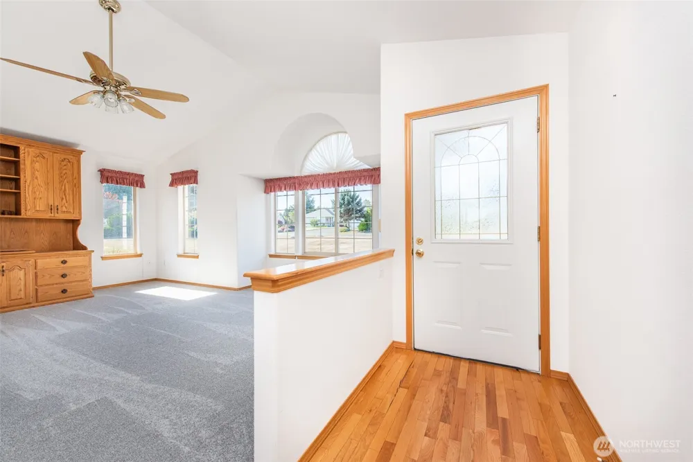 100 Bay View St Sequim, WA 98382