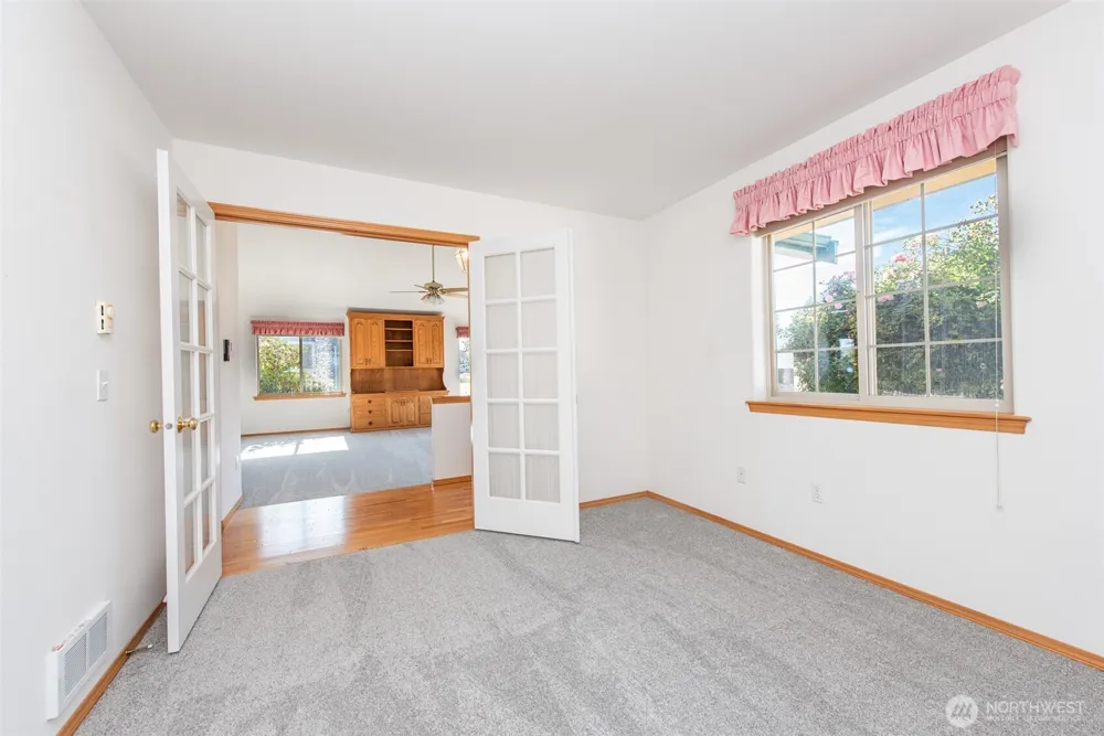 100 Bay View St Sequim, WA 98382