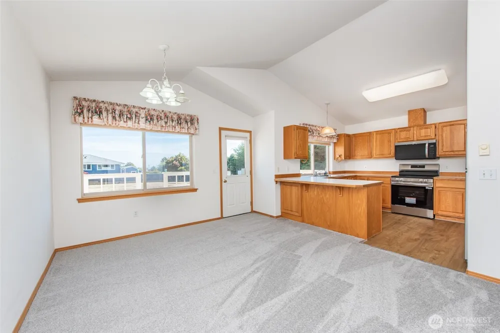 100 Bay View St Sequim, WA 98382