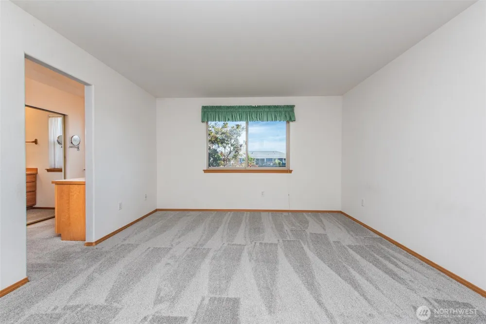100 Bay View St Sequim, WA 98382