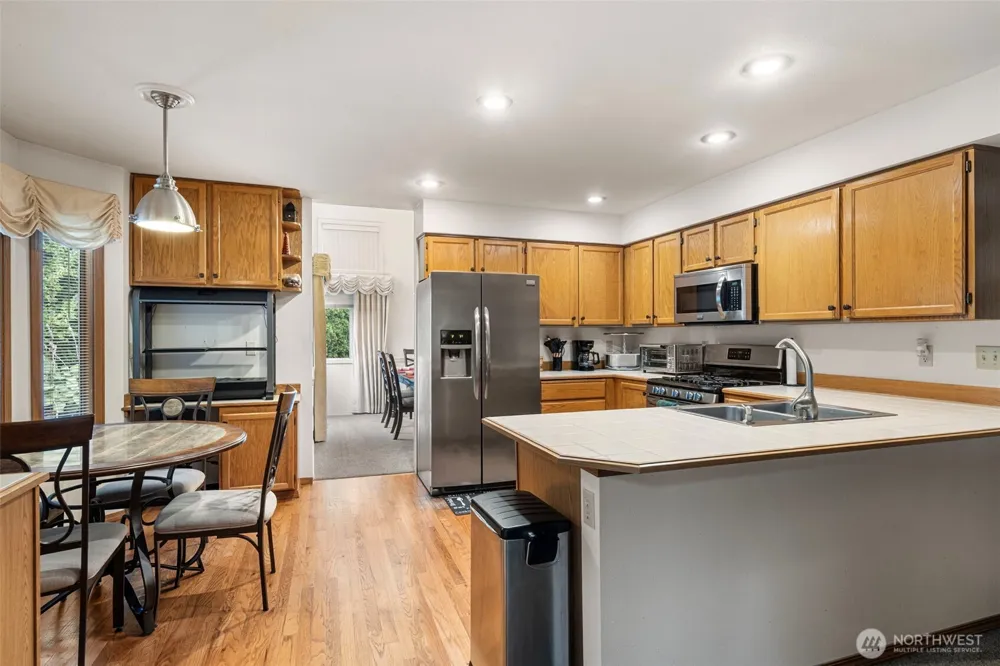 4639 SW 328TH PLACE Federal Way, WA 98023