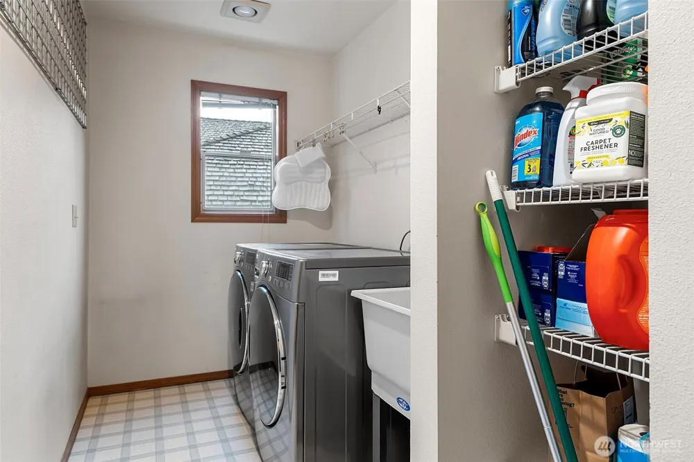 4639 SW 328TH PLACE Federal Way, WA 98023