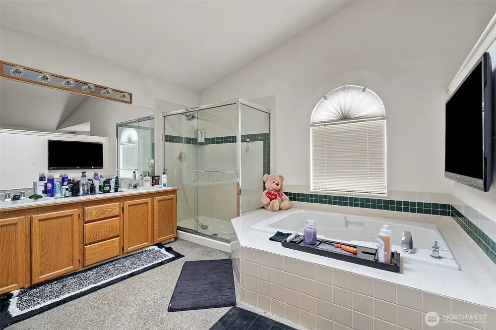 4639 SW 328TH PLACE Federal Way, WA 98023
